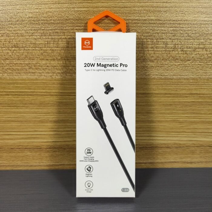 Mcdodo 20W Magnetic Pro Type-C iPhone Pd Data Charger Cable - Black - Image 2