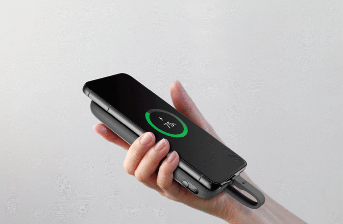 MOMAX-IPOWER-PD-3-10000MAH-BATTERY-PACK-2.png momax IP118D iPower PD3 10000mAh 22.5W Battery Pack -Black - Image 4