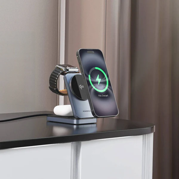 Powerology-3-in-1-Foldable-Wireless-Magnetic-Qi2-Fast-Charging-Hub-Black-4.webp Powerology Qi2 Fast Charging Multi-Device Hub - Black - Image 4
